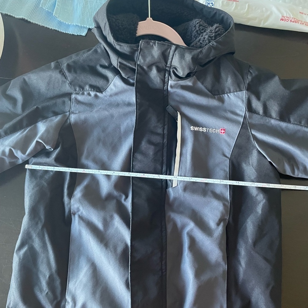 Closet Clear Out Sale! Swiss Tech Kids Black and Gray Jacket size XS 4-5 - Picture 11 of 11